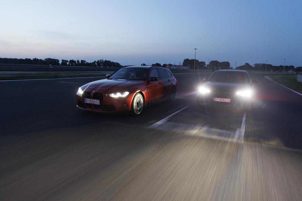 Audi RS 4 Avant vs BMW M3 Touring